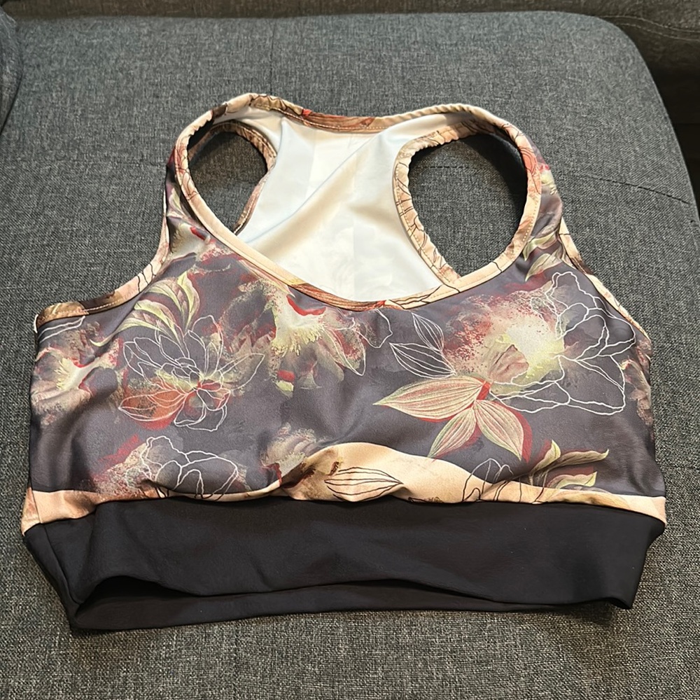 Live sports bra size medium